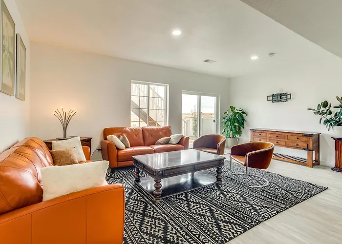 4 Mi To Gaylord Rockies Modern Aurora Apartment